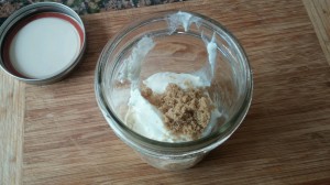 Teaspoon brown sugar.